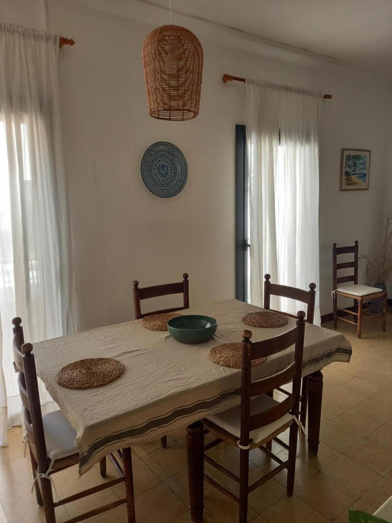 Apartamento L' Escala Exterior foto