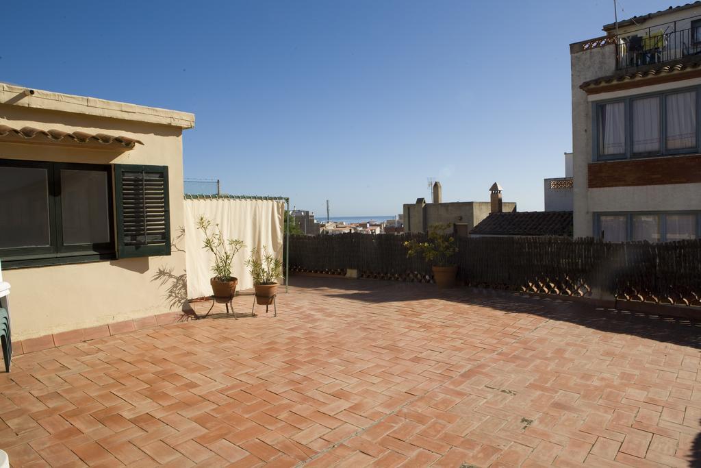 Apartamento L' Escala Exterior foto